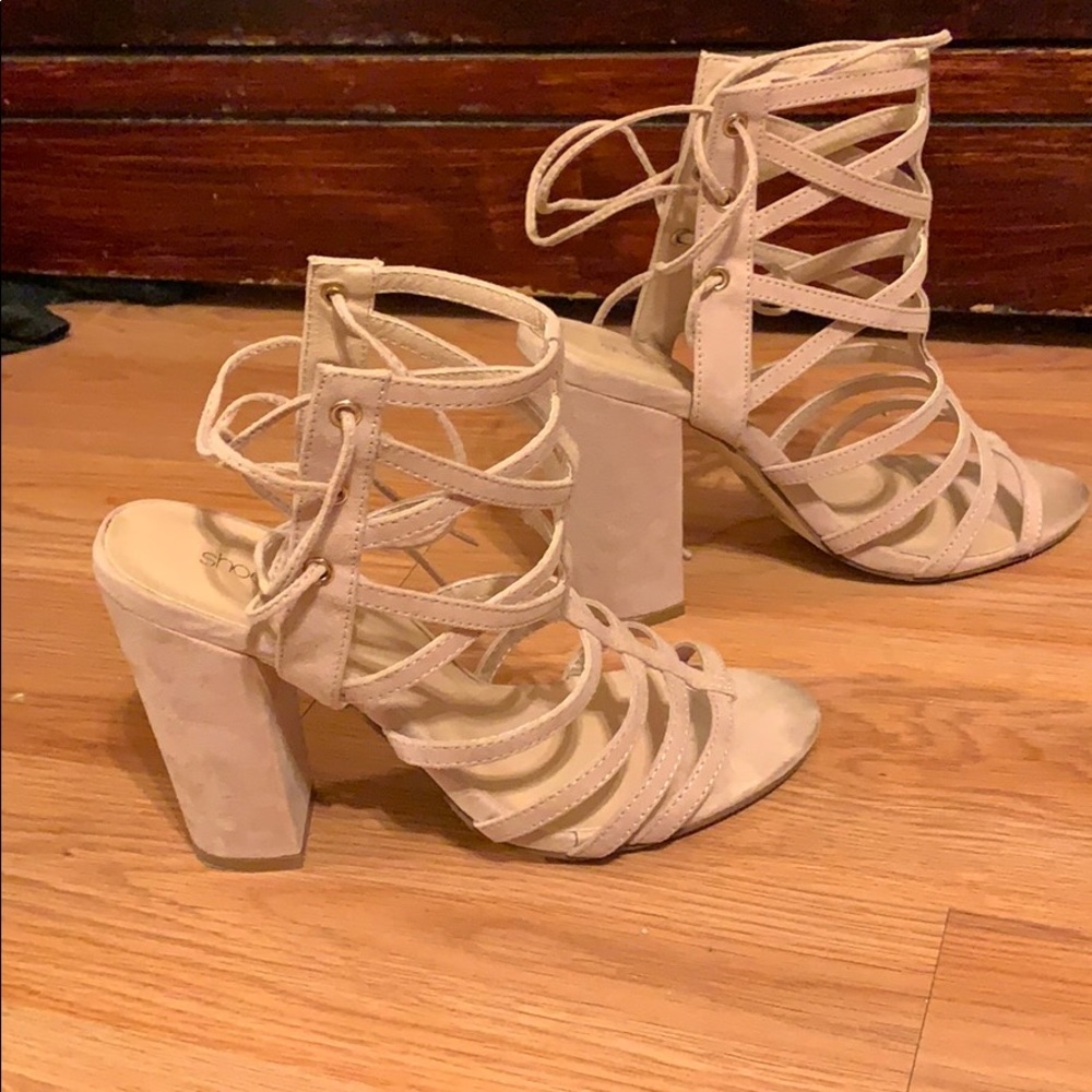 Mauve Heels